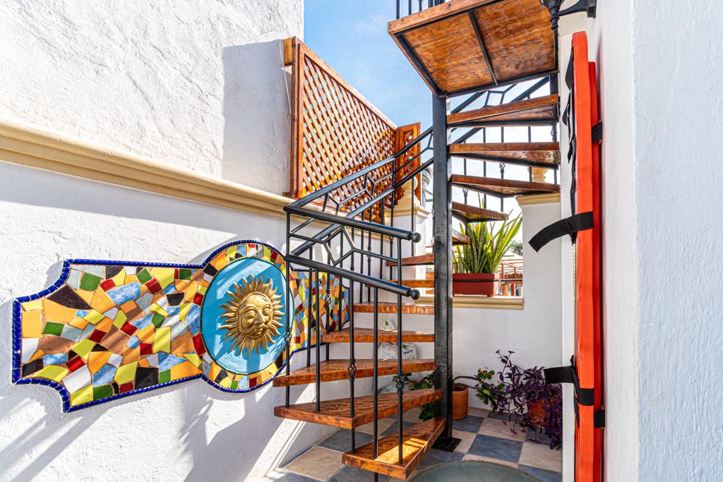 Escaleras internas de la casa